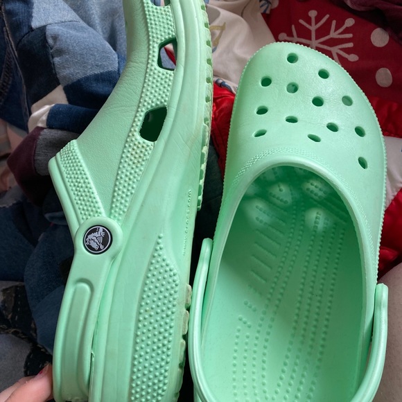 Crocs - Picture 3 of 4